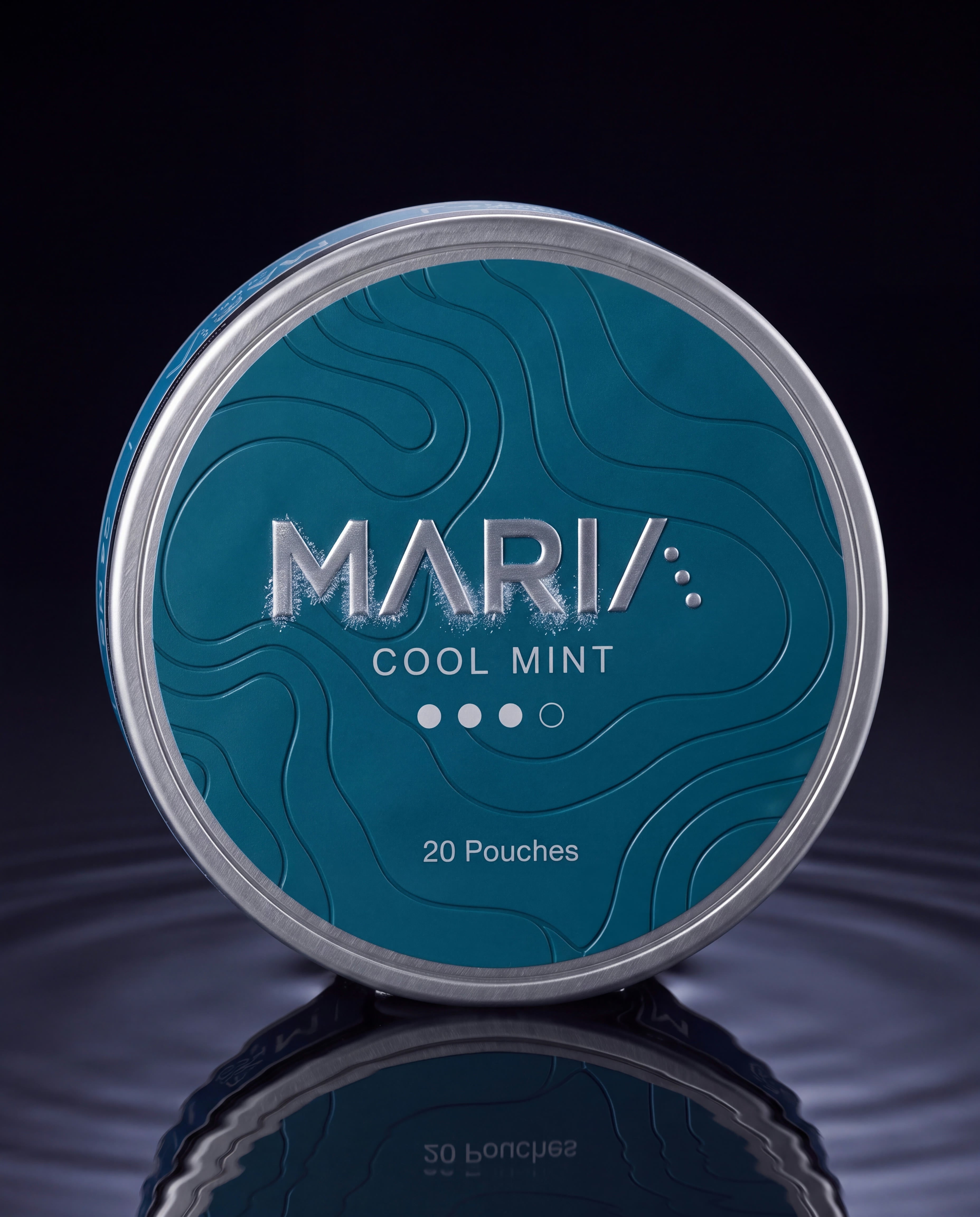 MARIA Cool Mint can, straight-on clean turn